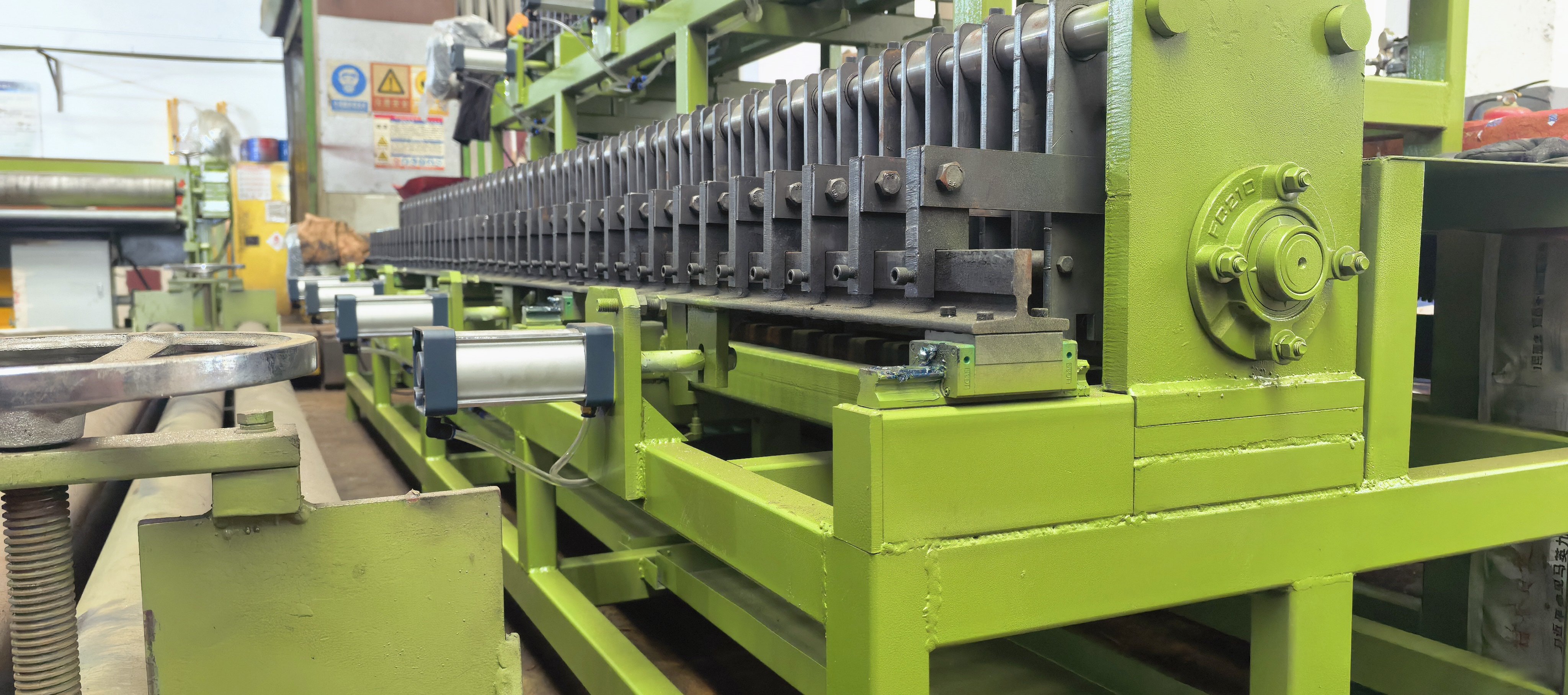 أحدث مدونات الشركة حول Why Edge Winding Matters: The Benefits of a Reliable Gabion Basket Edge Winding Machine