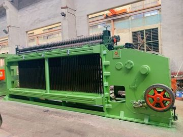 شراء آلة صنع التراب التشحيم الأوتوماتيكية 103 * 120mm شبكة ثقب مكافحة الفيضانات التصنيع عبر الإنترنت