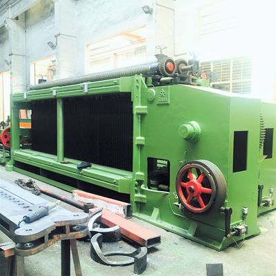 شراء 1.6mm 4300mm سداسية الأسلاك آلة المعاوضة لحماية الفيضانات التصنيع عبر الإنترنت