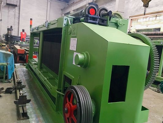 شراء 4.0mm195m / H آلة التراب المجلفنة بنظام تزييت أوتوماتيكي التصنيع عبر الإنترنت